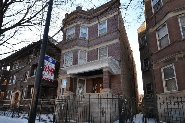 4118 N ASHLAND Avenue #1 — Chicago, IL 60613
