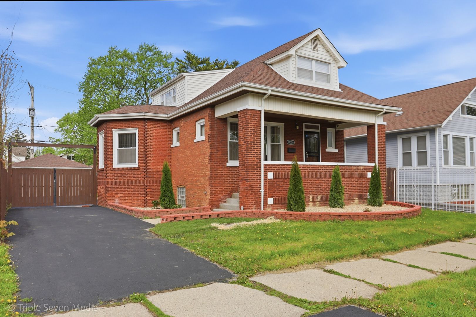 11326 S Parnell Avenue — Chicago, IL 60628