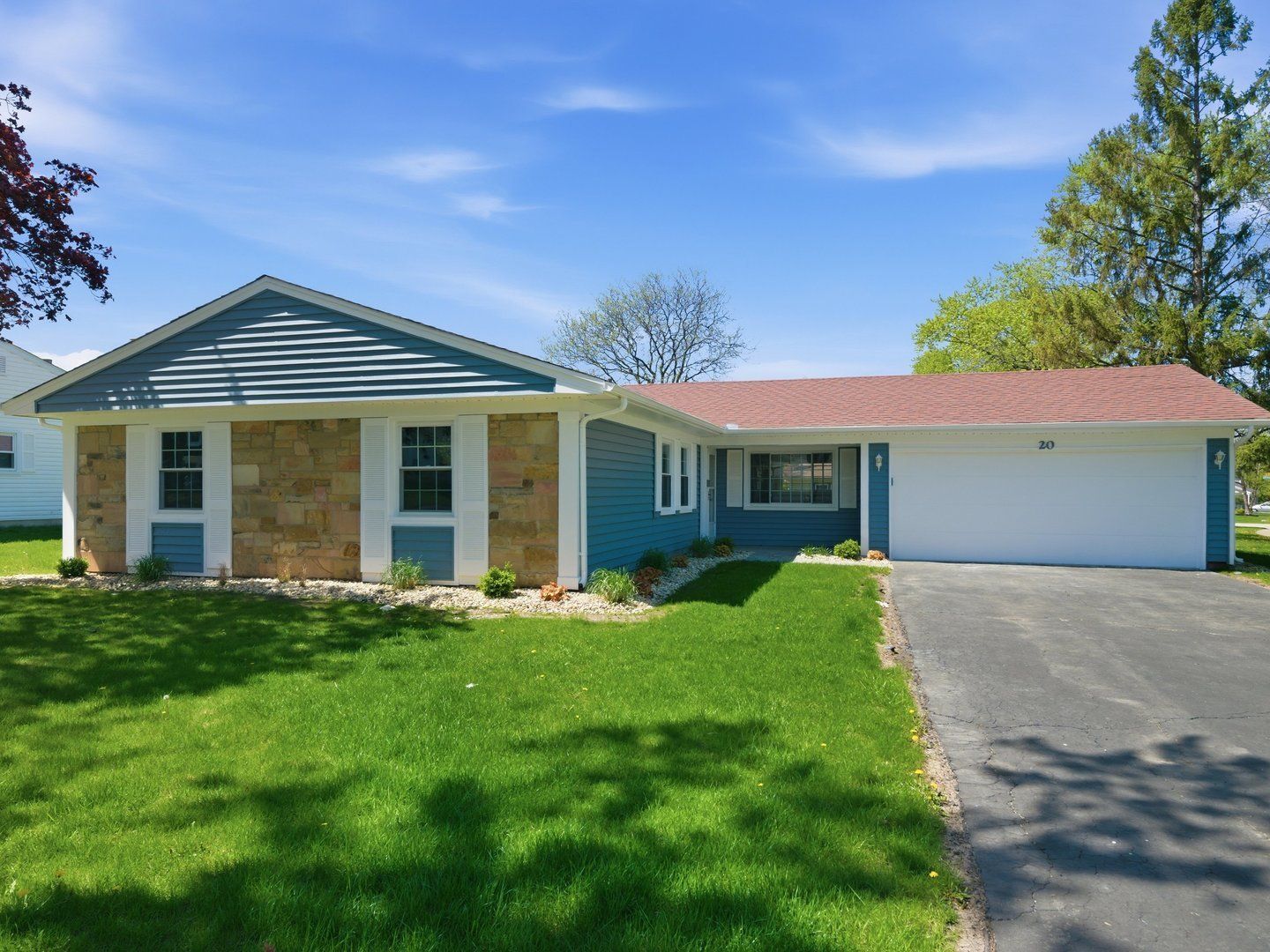20 Emerson Drive — Schaumburg, IL 60194
