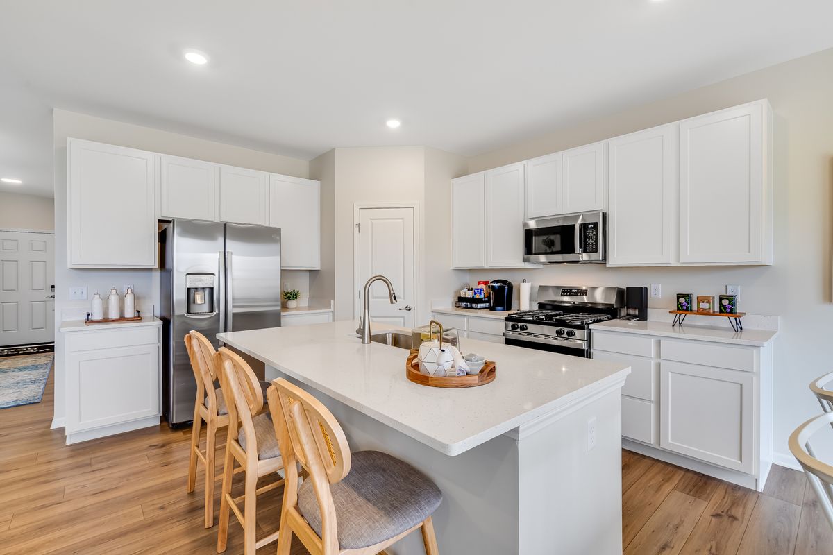756 Ashton Drive, Maple Park, IL 60151