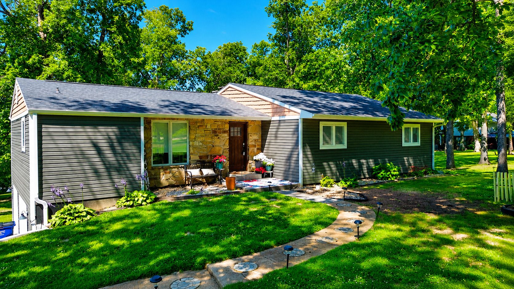65 Magnolia Lane — Vienna, IL 62995
