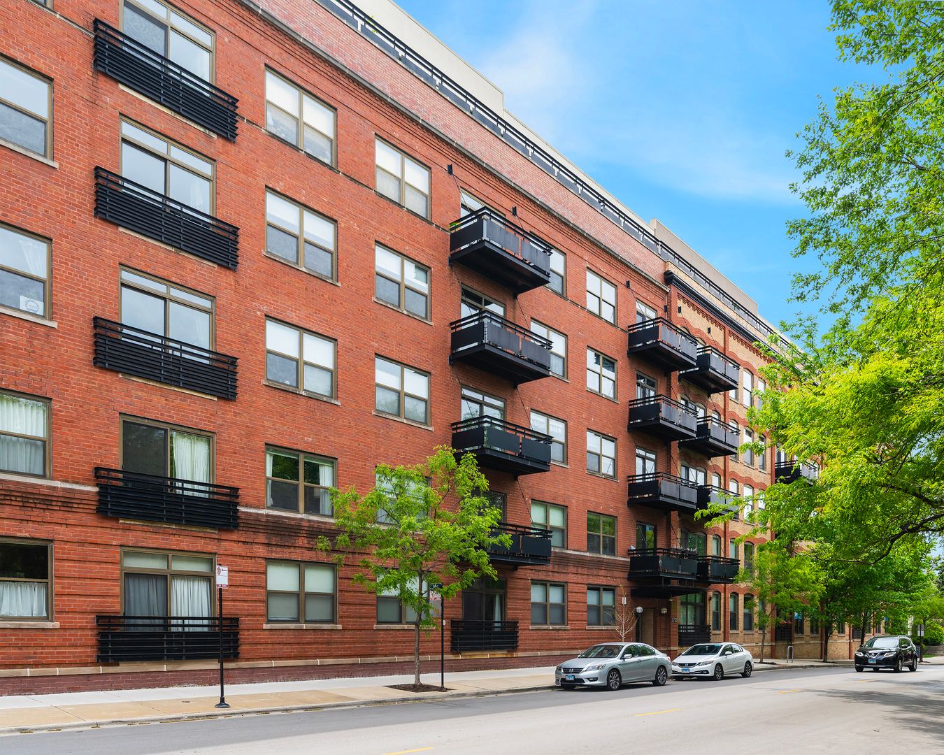1735 W Diversey Parkway #501 — Chicago, IL 60614