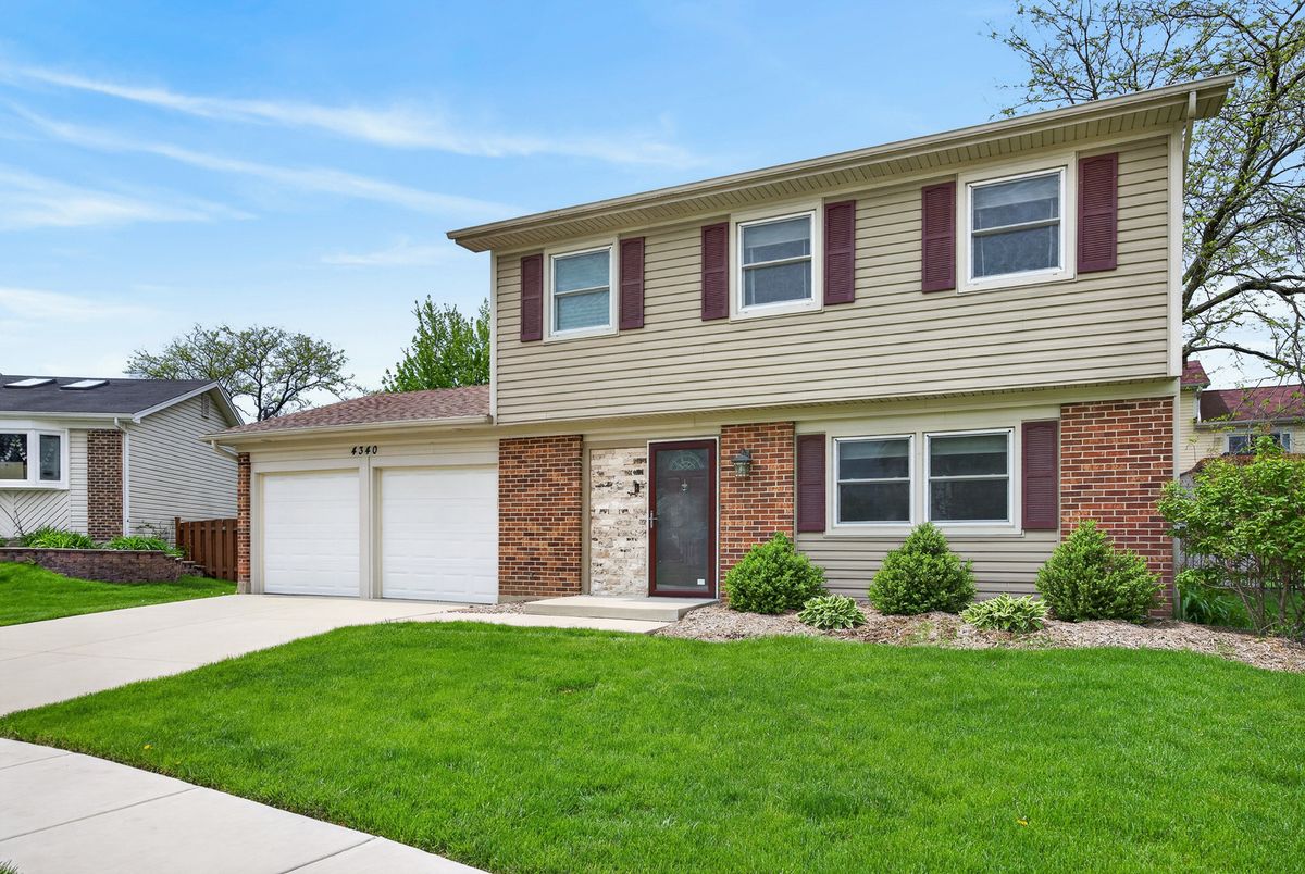 4340 Rock Cove Drive, Hoffman Estates, IL 60192