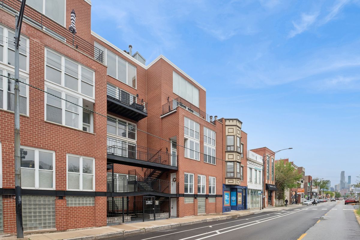 1705 CLYBOURN Avenue, Chicago, IL 60614