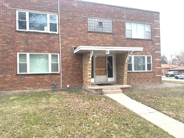 18006 Wentworth Avenue, Lansing, IL 60438