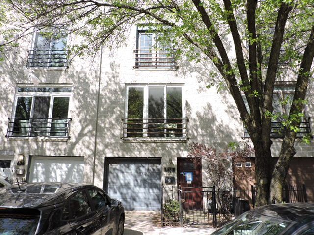 638 N Armour Street — Chicago, IL 60642