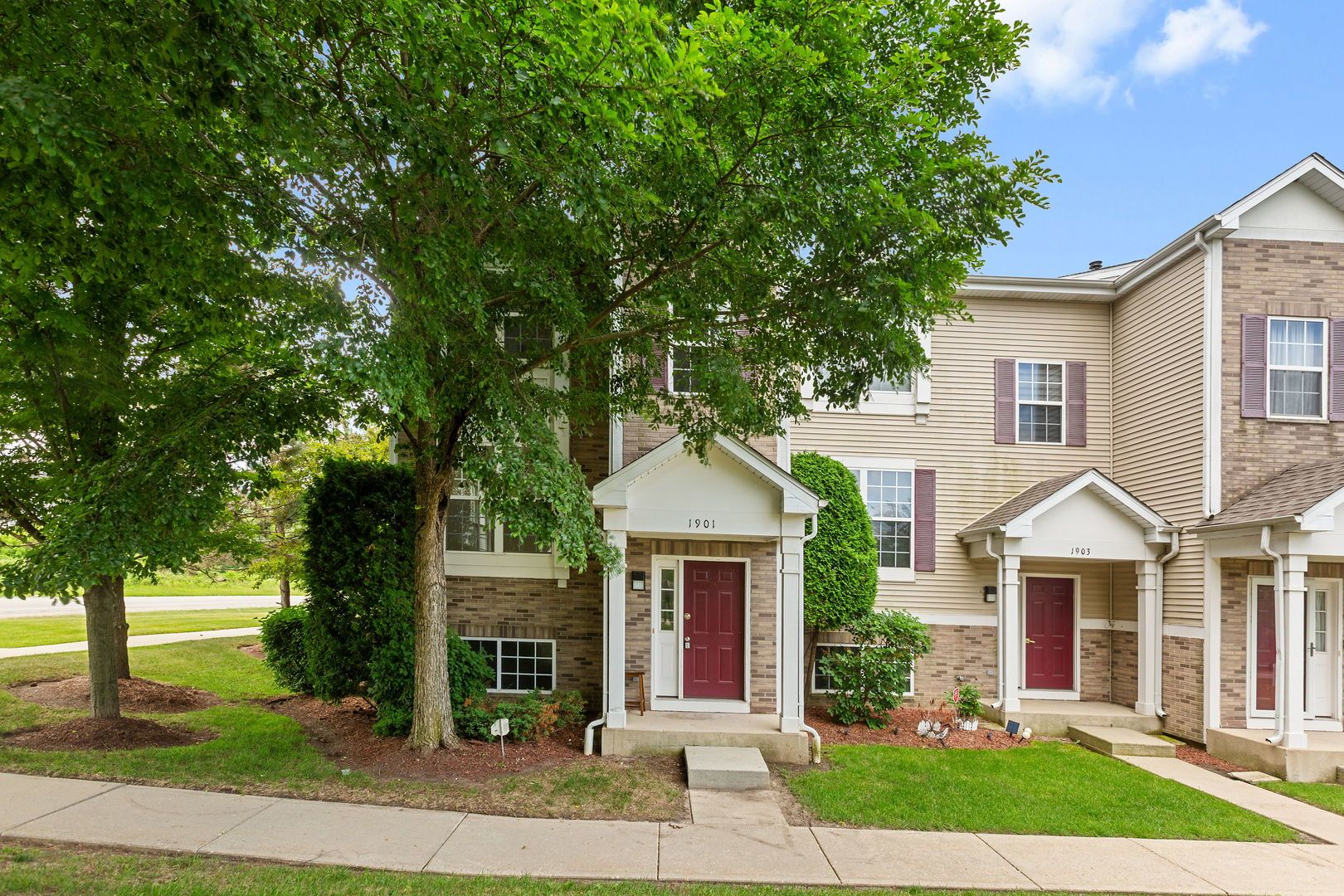 1901 Freedom Court — Zion, IL 60099