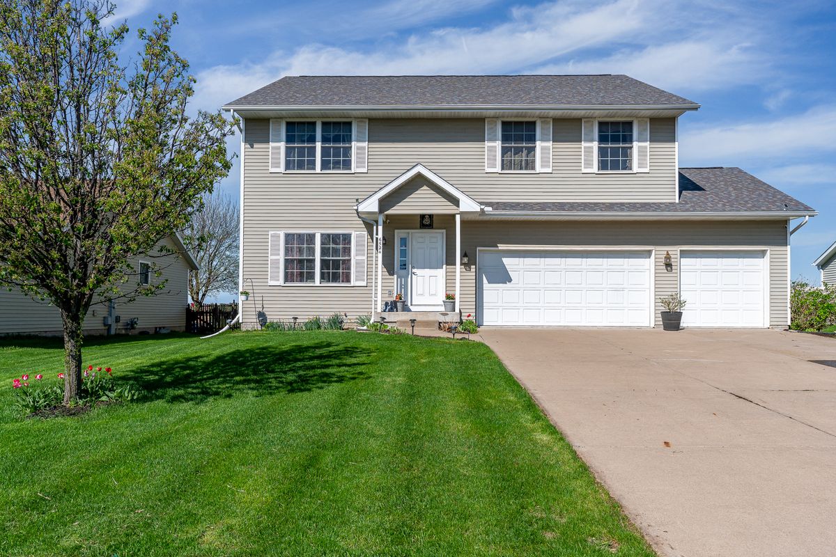 6524 International Drive, Bettendorf, IA 52722
