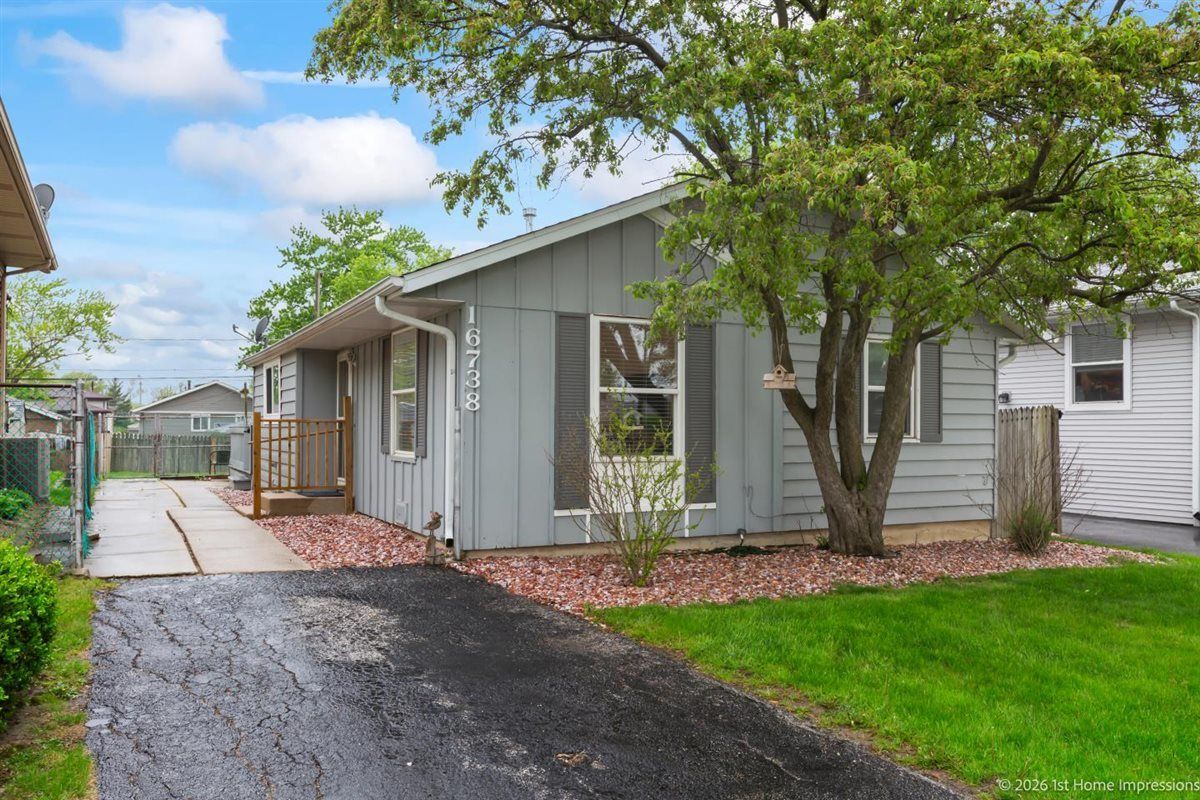 16738 Hilltop Avenue — Orland Hills, IL 60487
