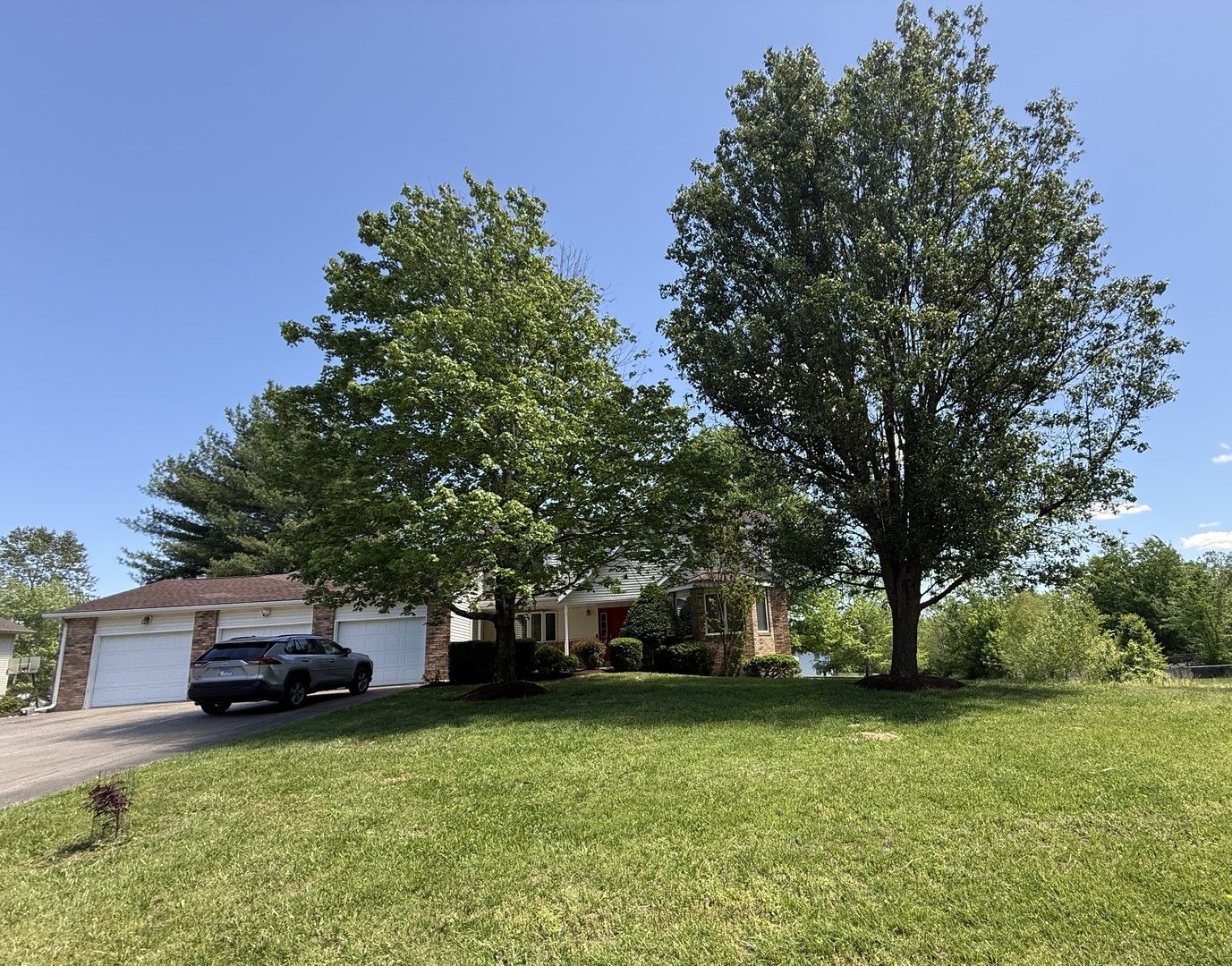 136 Bonnie Brae Road — Carbondale, IL 62901