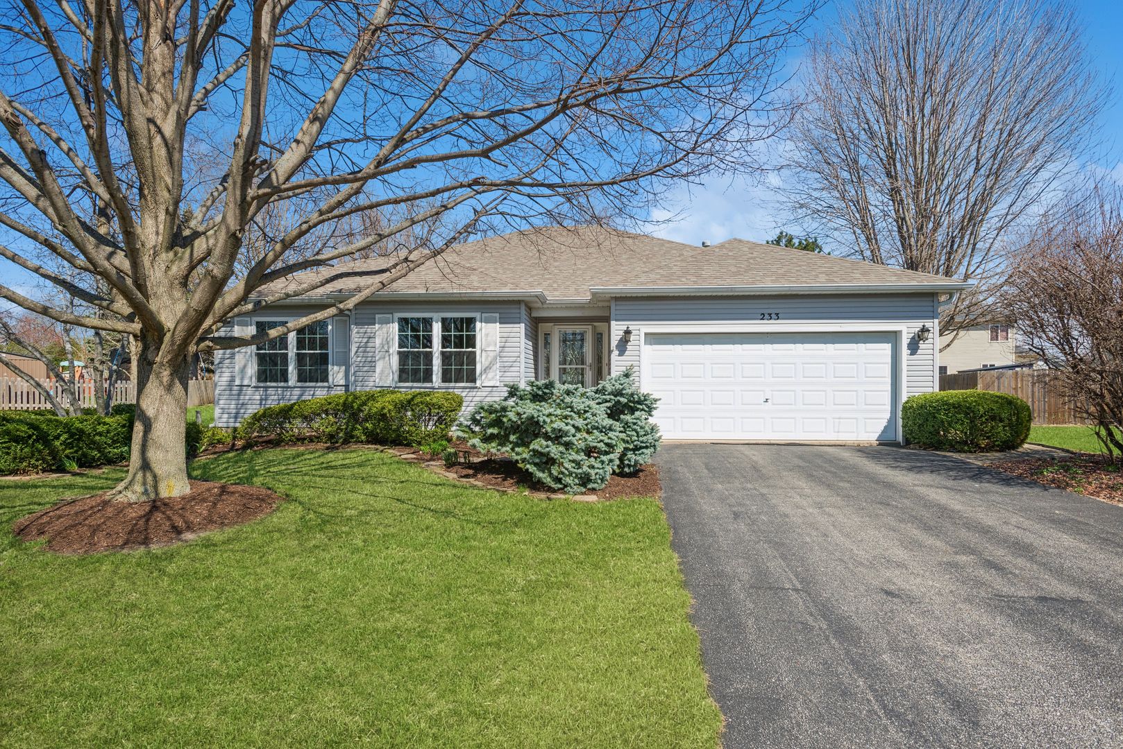 233 Spring Court — North Aurora, IL 60542