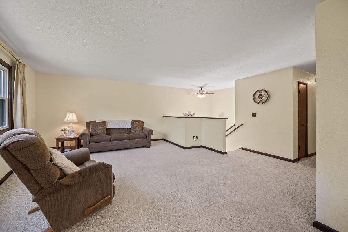 24146 Stagecoach Road, Geneseo, IL 61254