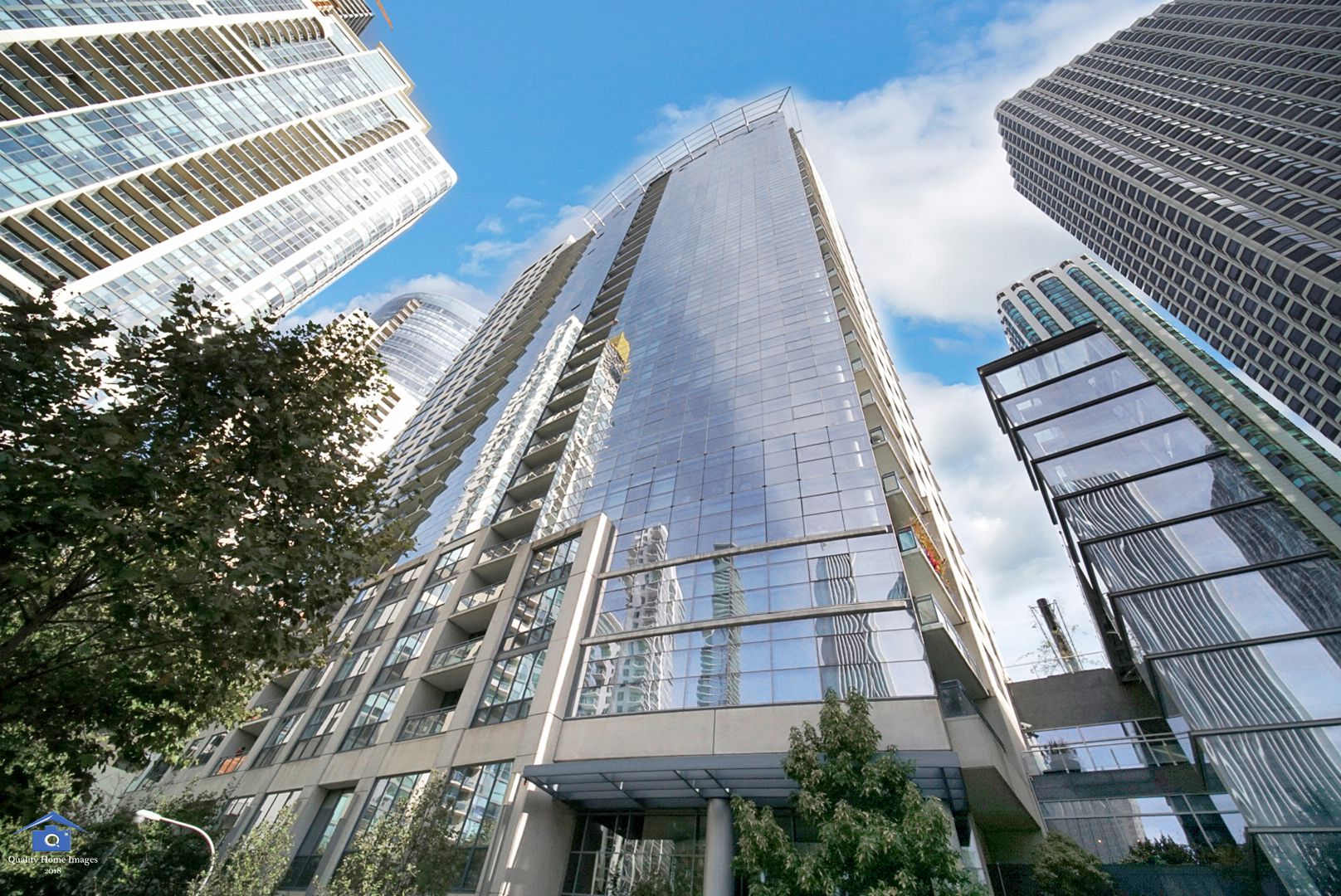 201 N Westshore Drive #2508 — Chicago, IL 60601