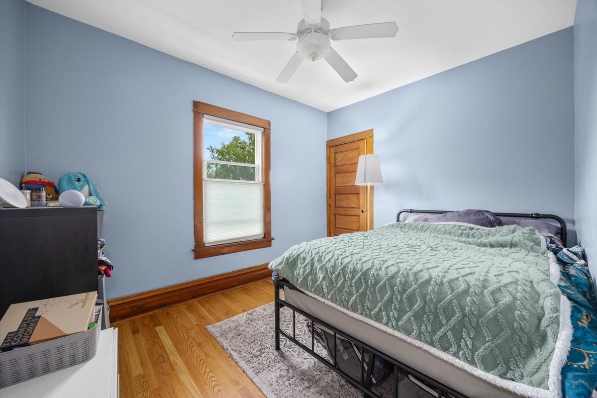 4029 Amelia Avenue, Lyons, IL 60534