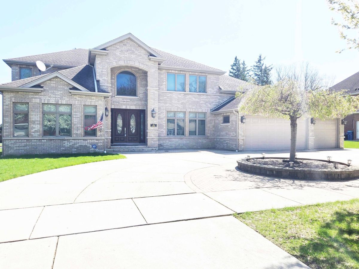 839 Parkside Avenue, Itasca, IL 60143