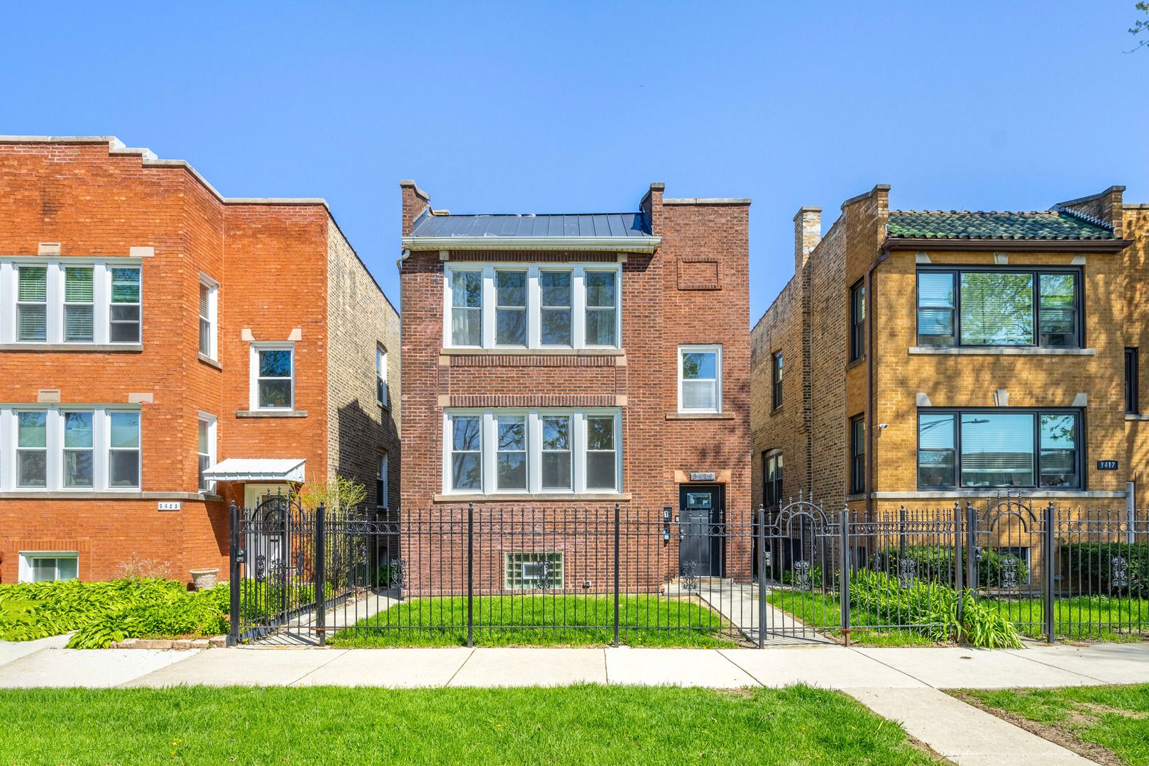 3419 N Lowell Avenue — Chicago, IL 60641