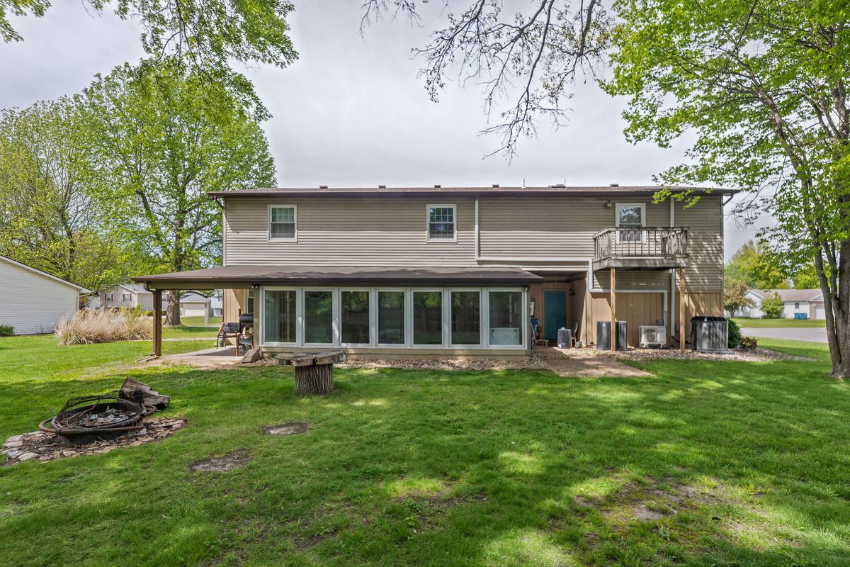 4401 Woodglen Lane, Mt Vernon, IL 62864