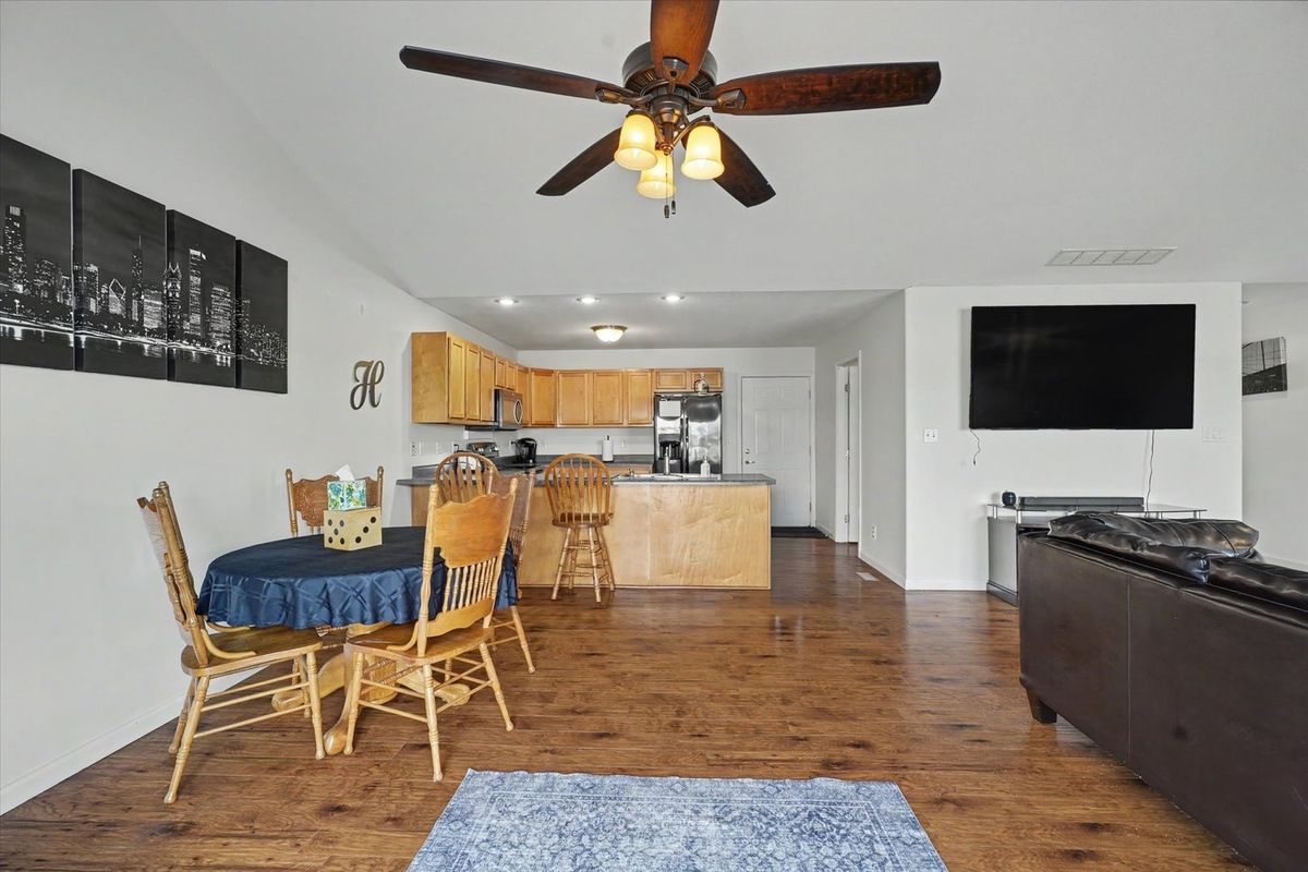 2705 Fieldcrest Drive, Urbana, IL 61802