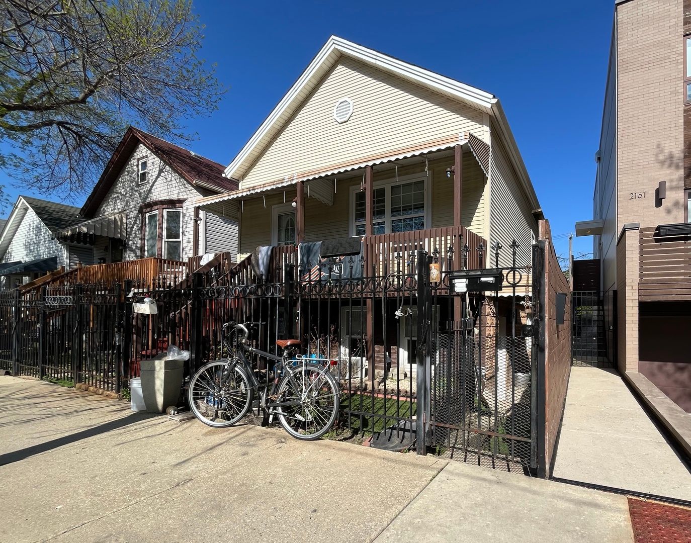 2163 Talman Avenue — Chicago, IL 60647