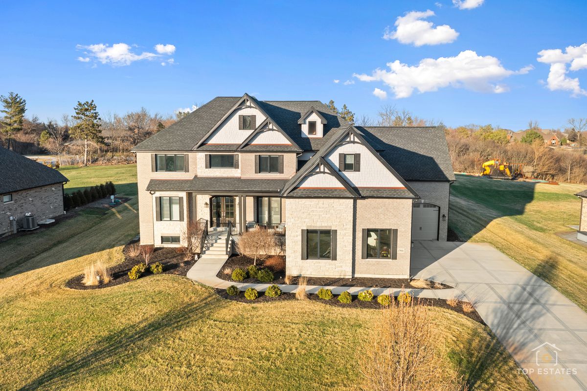 17931 CRYSTAL LAKE Drive, Mokena, IL 60448