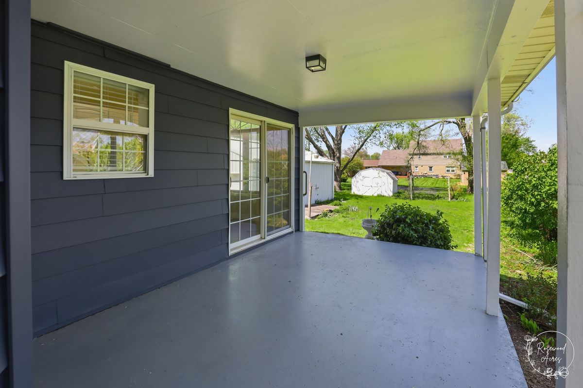 395 E 1st Avenue, Clifton, IL 60927