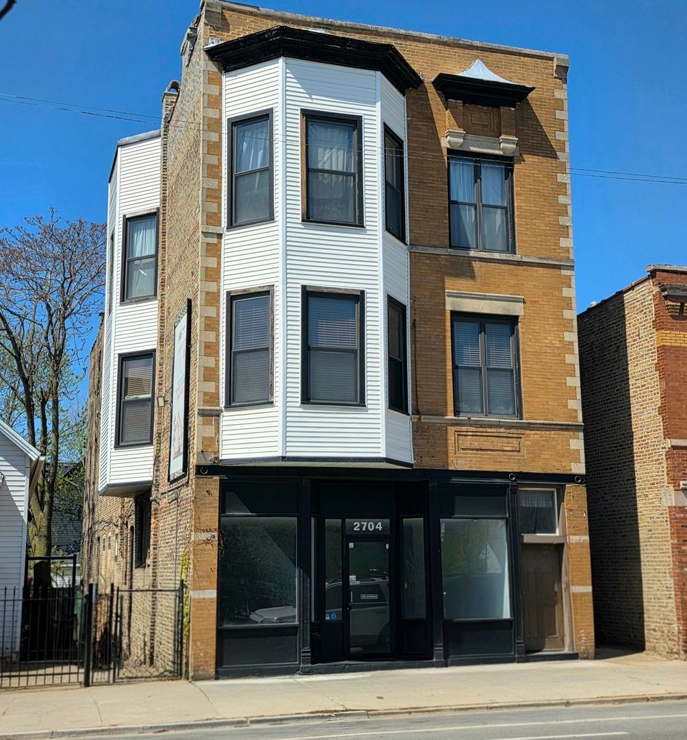 2704 N CALIFORNIA Avenue #1F — Chicago, IL 60647