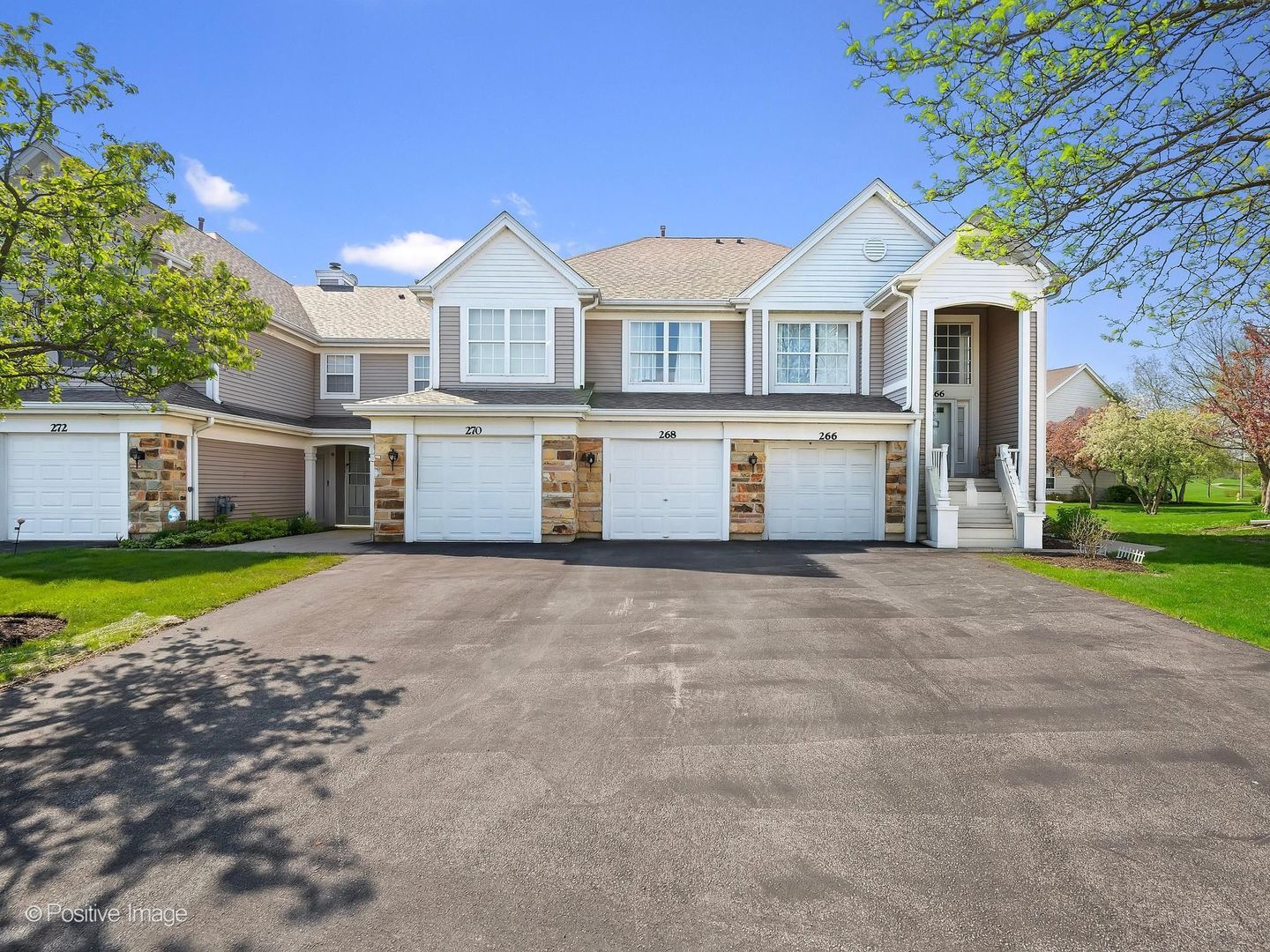 268 Arlington Court #268 — Carol Stream, IL 60188