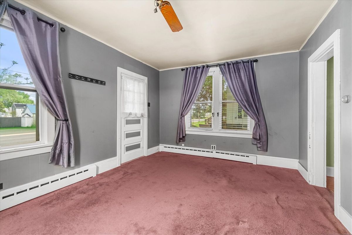 309 North Street, Earlville, IL 60518