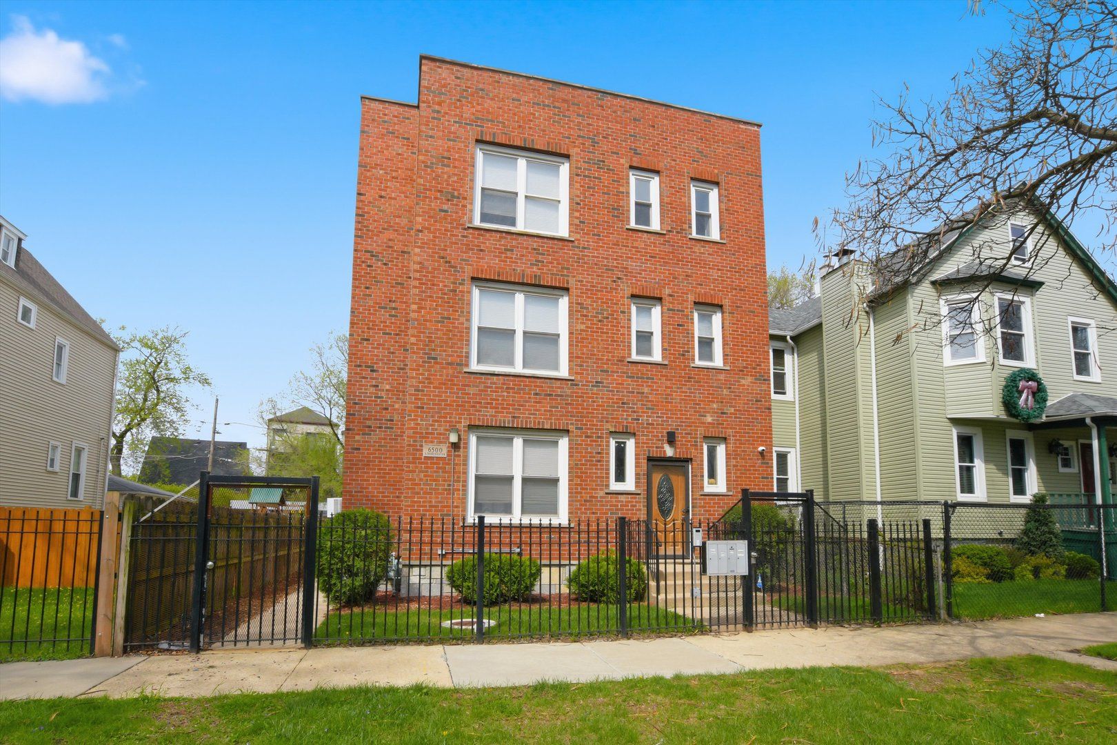 6500 S Dorchester Avenue — Chicago, IL 60637