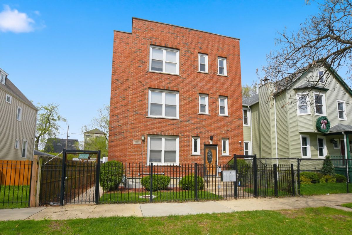 6500 Dorchester Avenue, Chicago, IL 60637