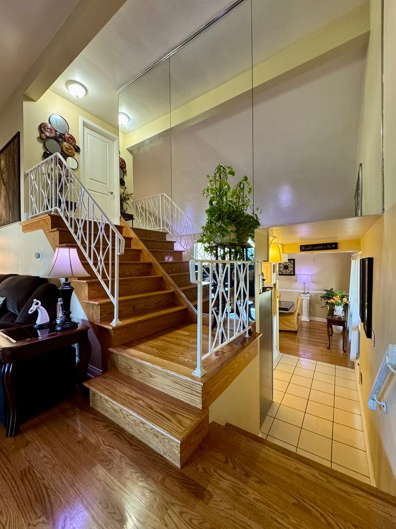 1247 S Mannheim Road #3, Westchester, IL 60154