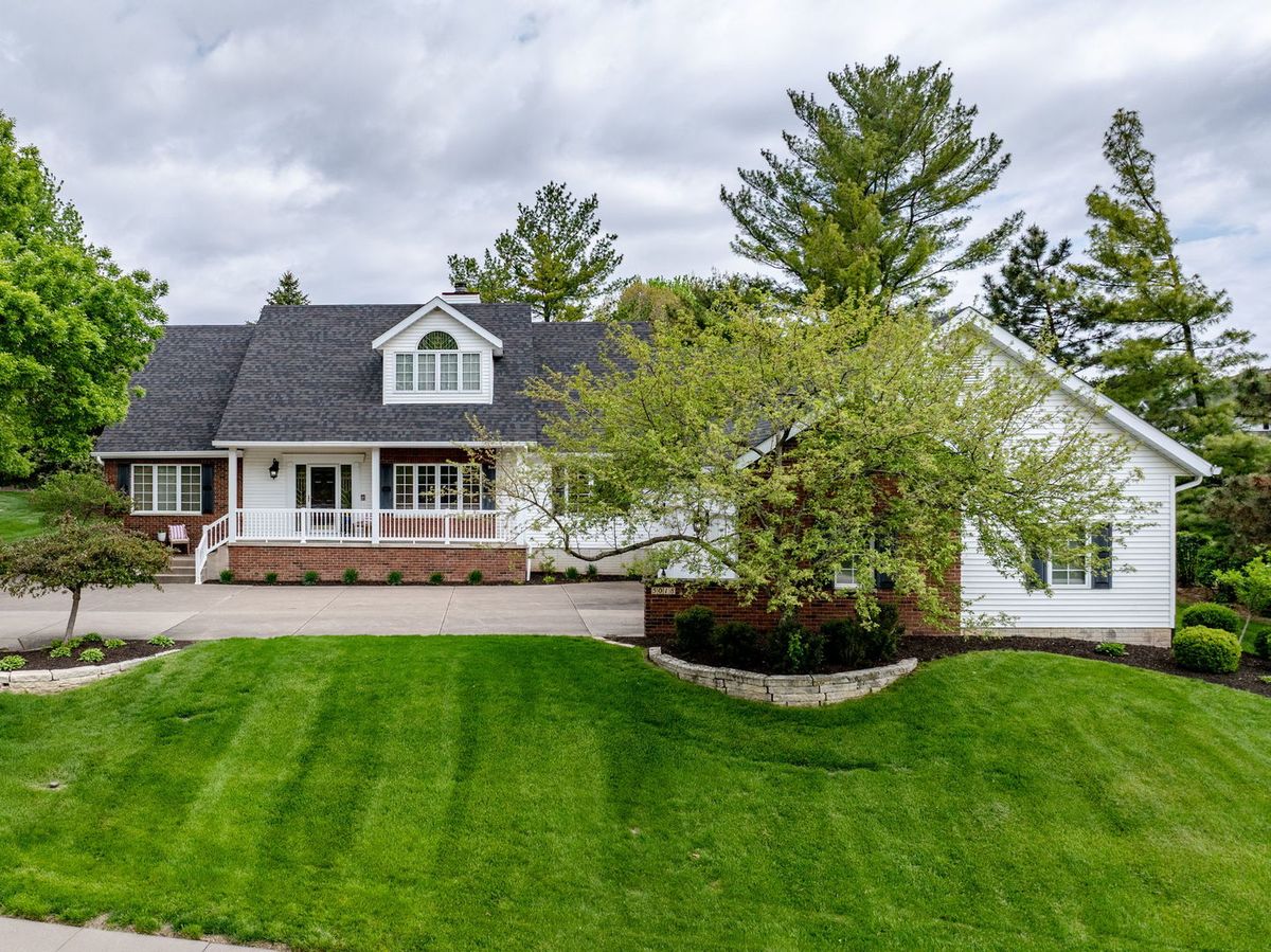 5018 Turnberry Lane, Davenport, IA 52807