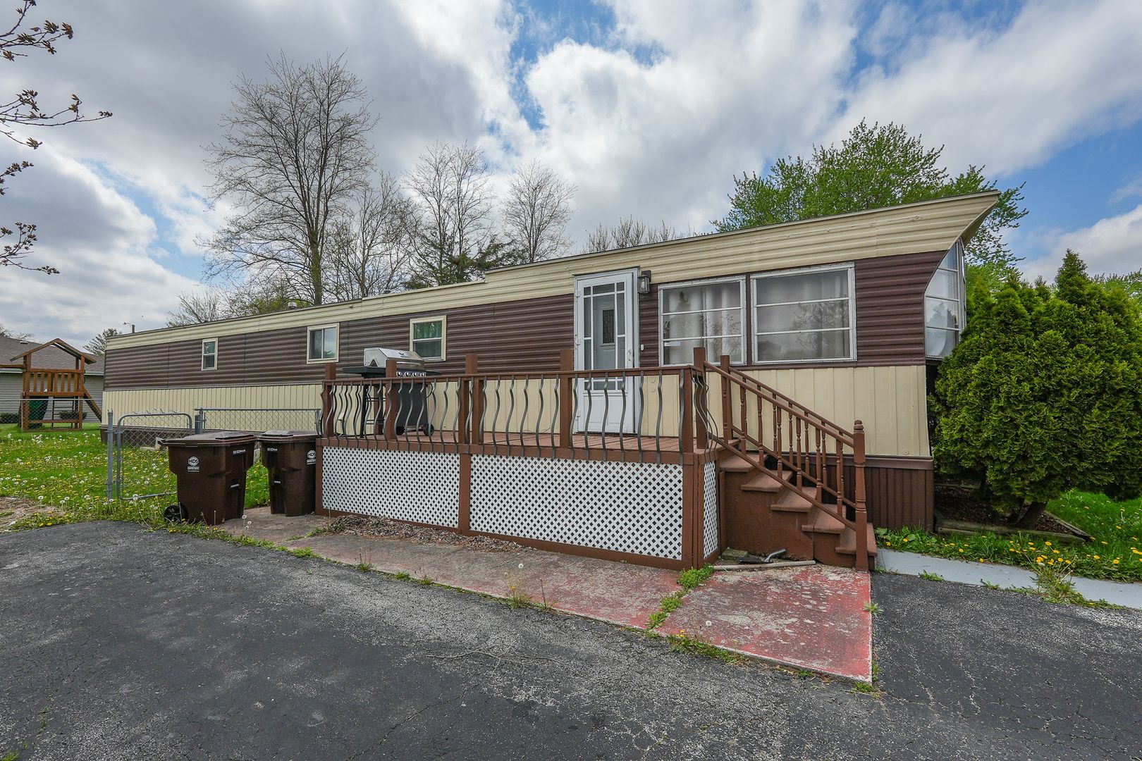 41 Maple Lane — Manteno, IL 60950