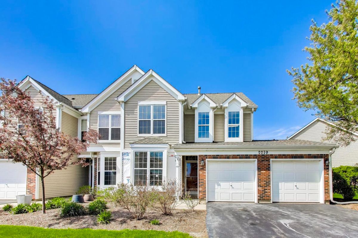 2219 Rossiter Parkway, Plainfield, IL 60586