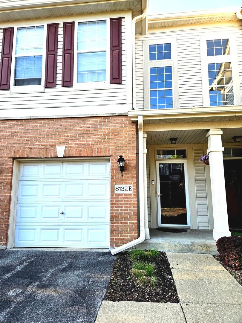 8132 Concord Lane, Justice, IL 60458