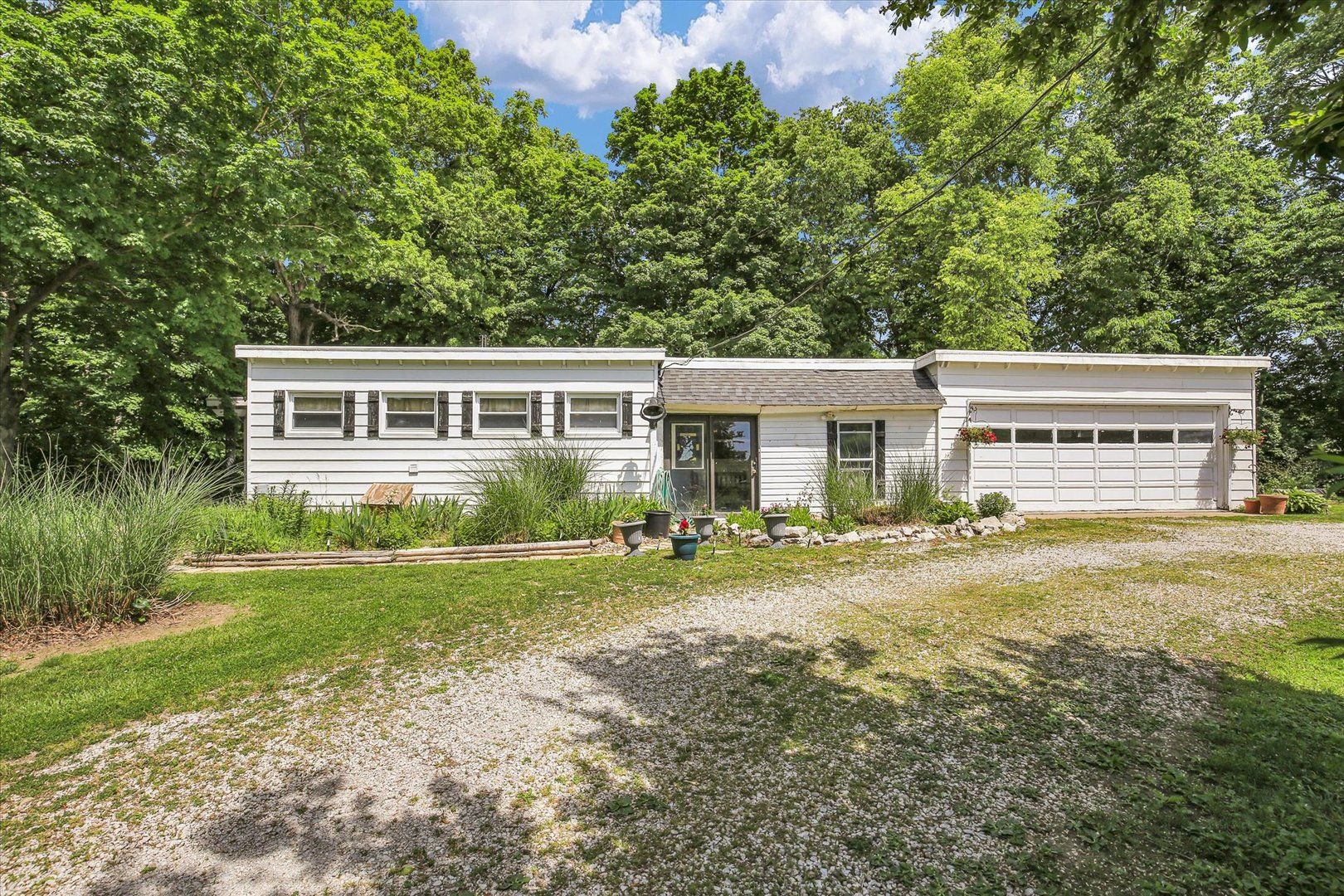 2718 CR 1200 N Road — Homer, IL 61849
