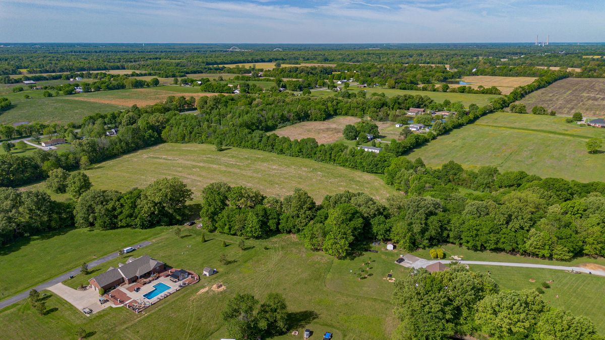 000 Adams Way, Metropolis, IL 62960