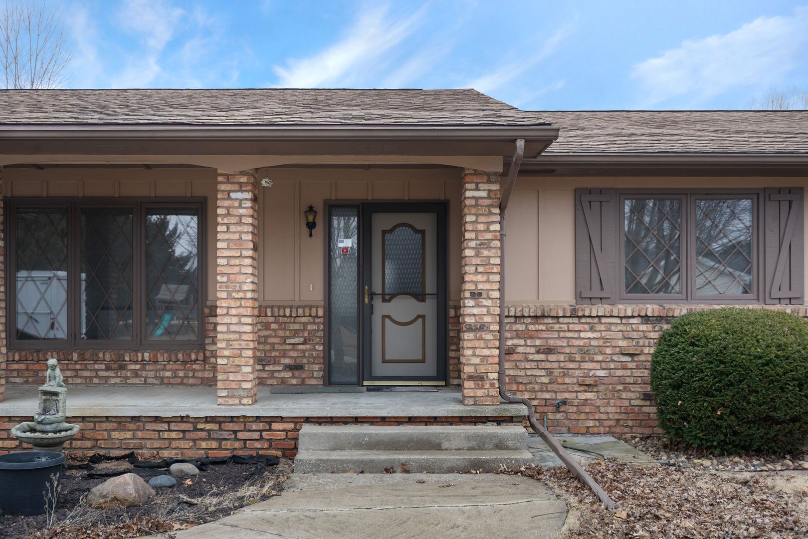 67 Crestview Drive — Geneseo, IL 61254
