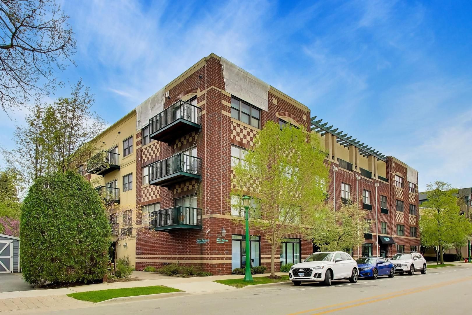 1107 Greenleaf Avenue #3F — Wilmette, IL 60091