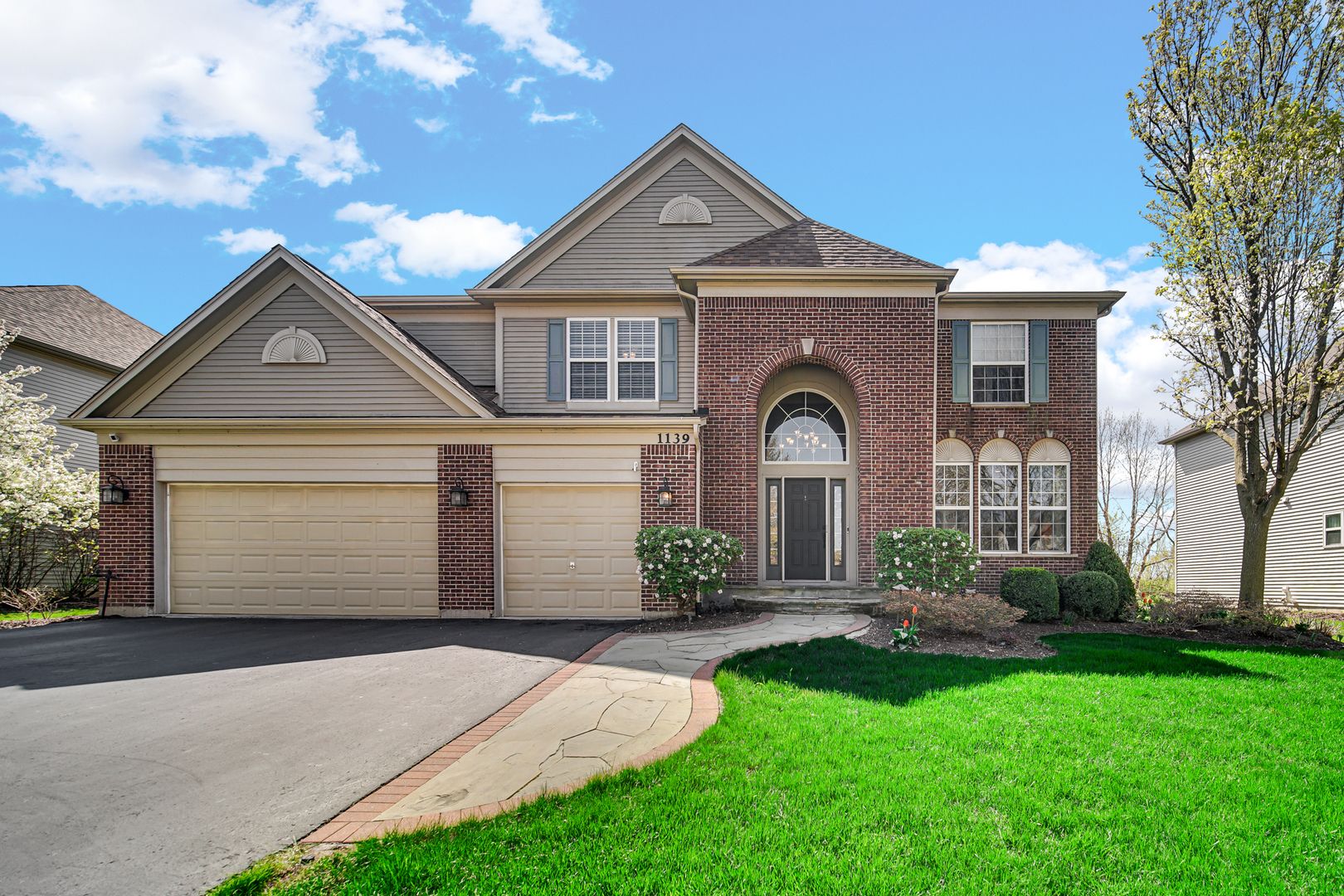1139 Magnolia Road — Mundelein, IL 60060