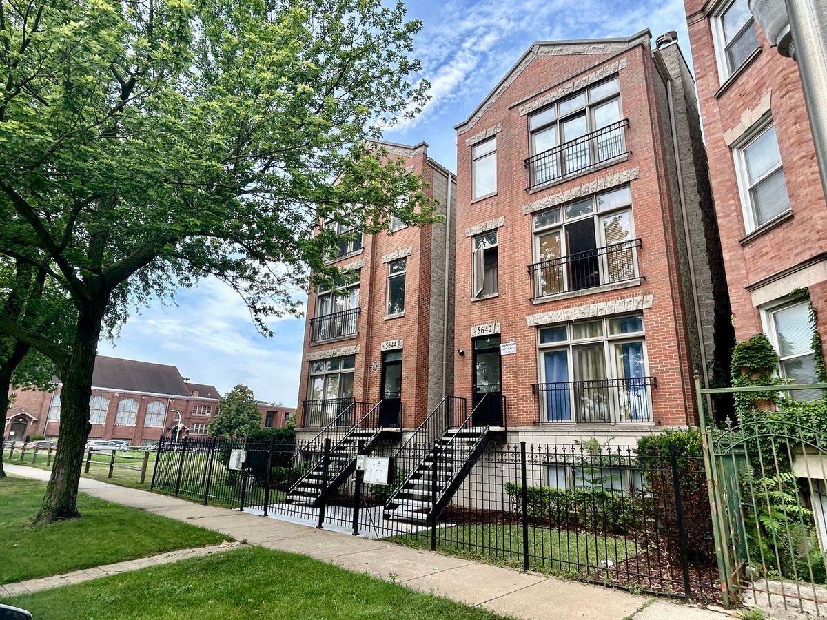5642 Prairie Avenue, Chicago, IL 60637