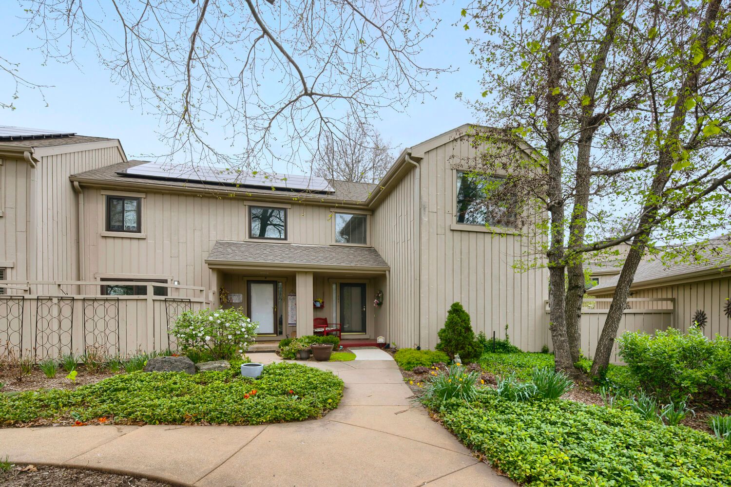 561 Old Barn Road — Lake Barrington, IL 60010