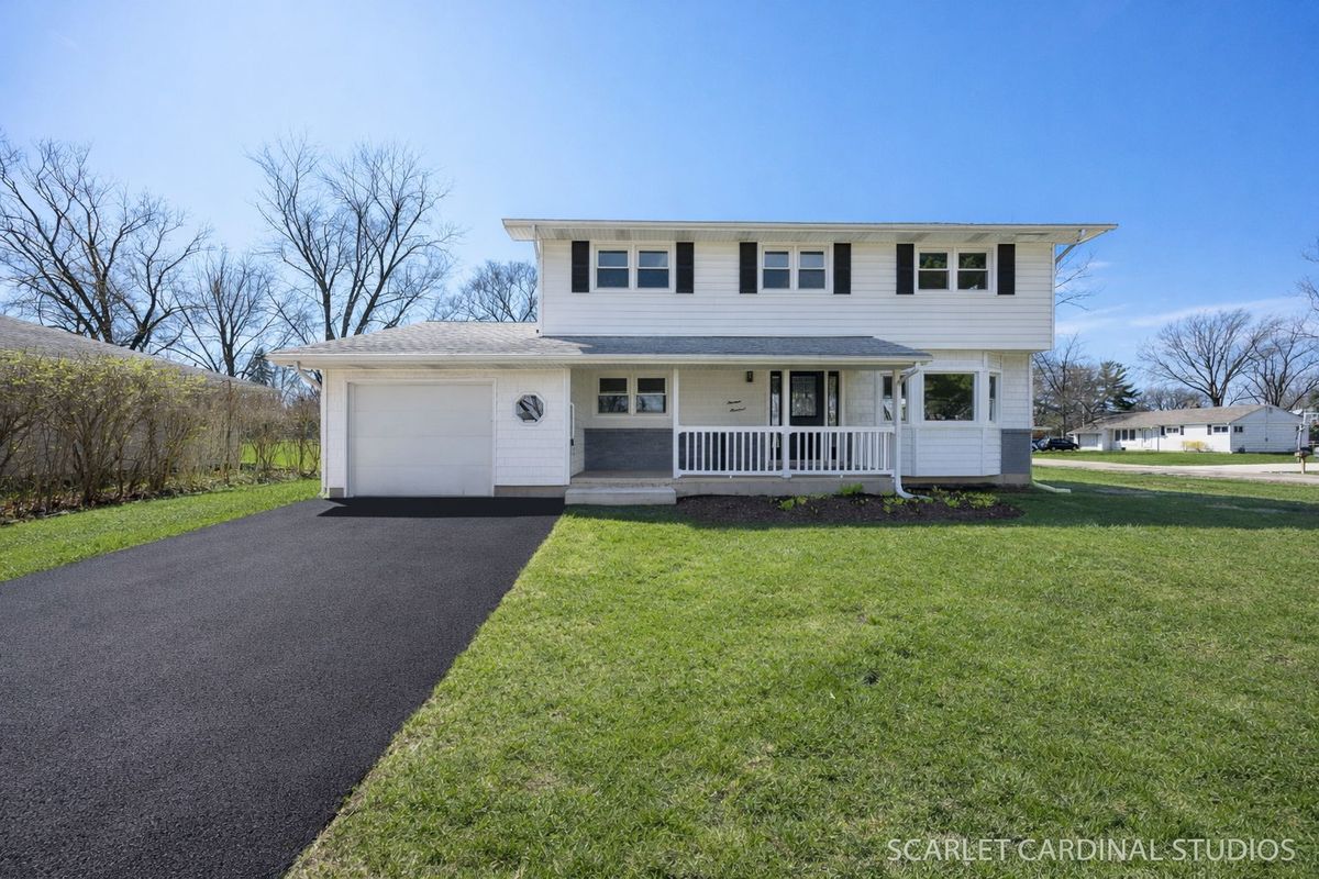 1300 Wayside Drive, Villa Park, IL 60181