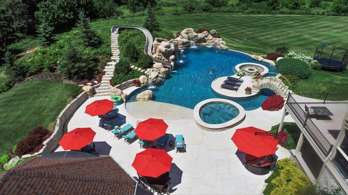 419 N Valley Hill Road, Bull Valley, IL 60098