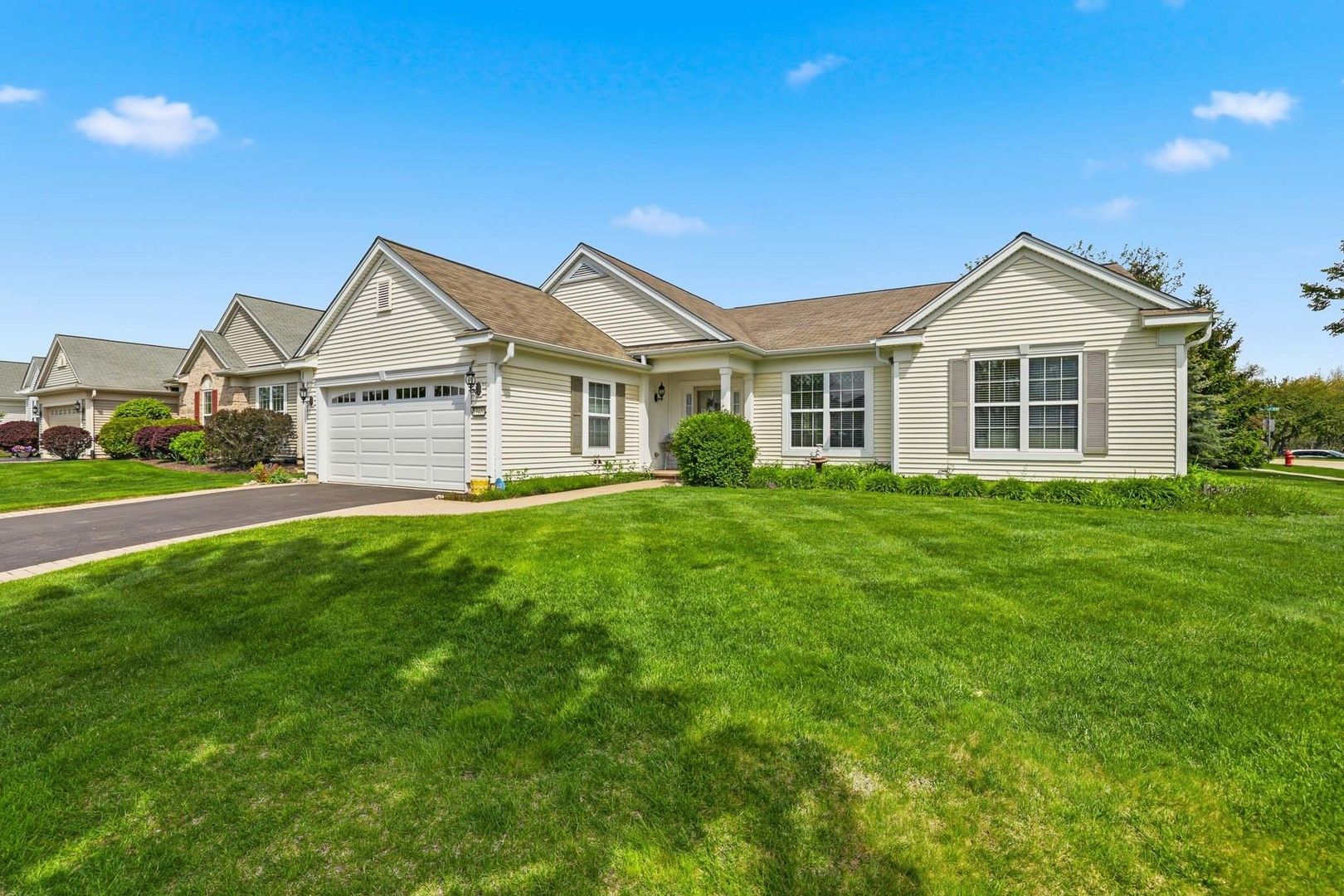13410 Abbington Drive — Huntley, IL 60142