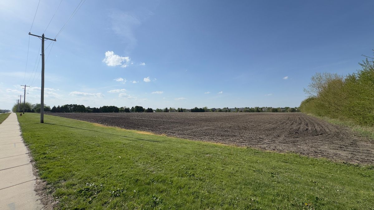 PIN 14-11-477-001 Northtown and Pipeline Roads, Normal, IL 61761