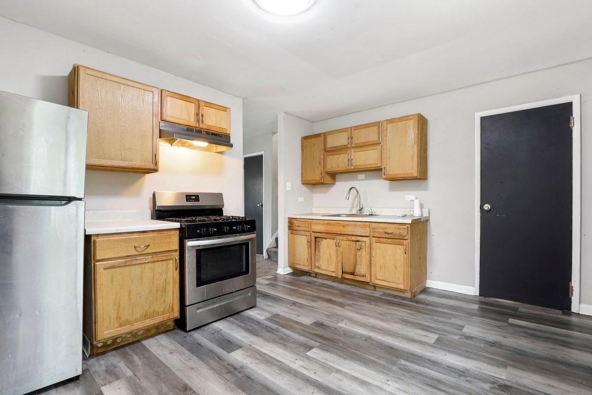 22147 E Churchill Drive, Richton Park, IL 60471