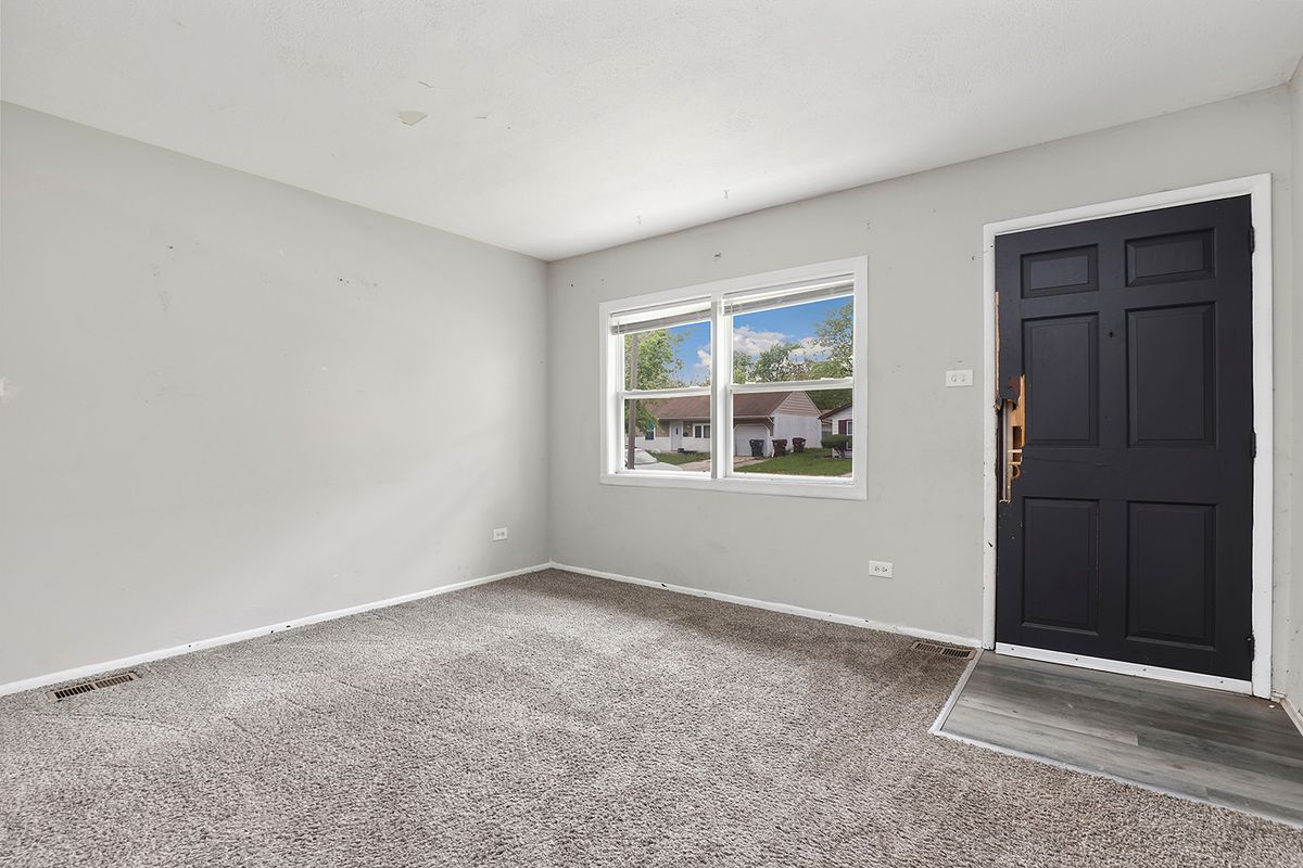 22147 E Churchill Drive, Richton Park, IL 60471