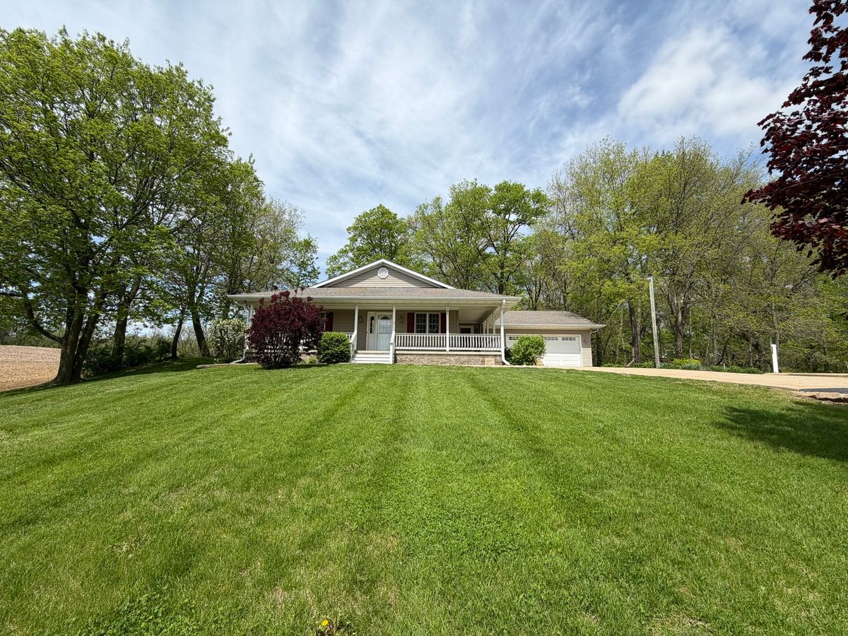 8507 Hickory Hills Drive, Fenton, IL 61251