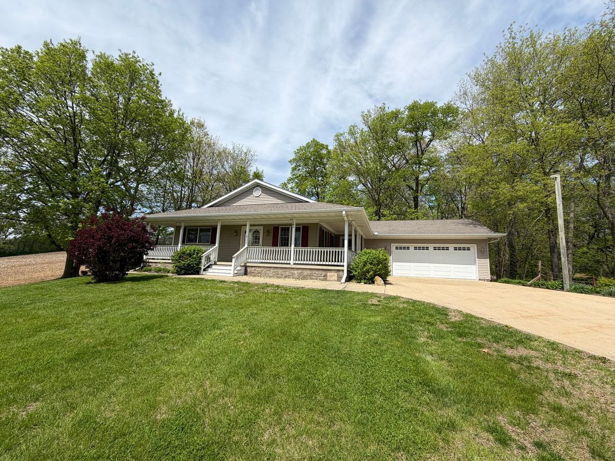 8507 Hickory Hills Drive, Fenton, IL 61251